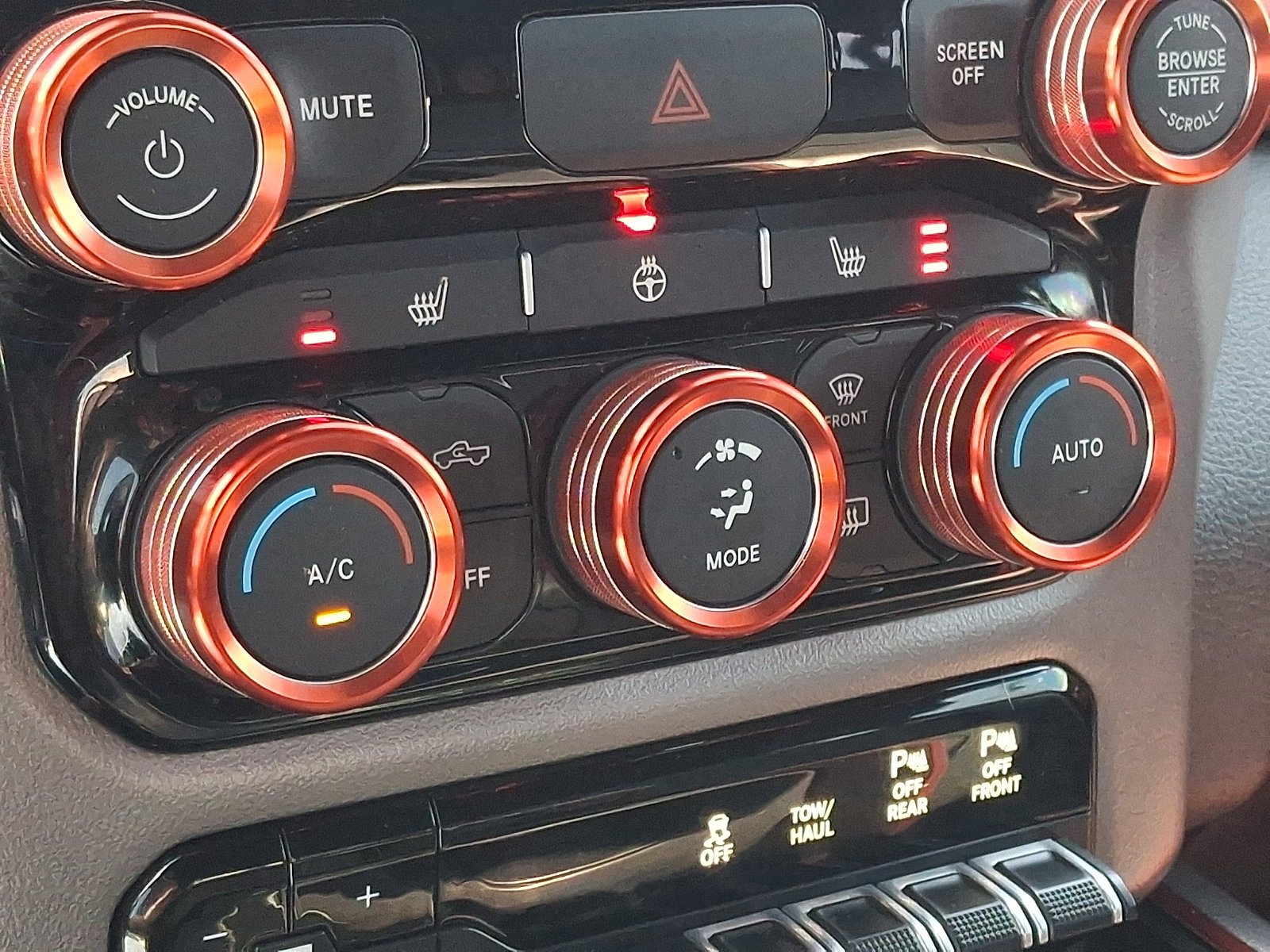 Used 2019 RAM 1500 Rebel w/ Rebel Level 2 Equipment Group AWD/4WD image 15