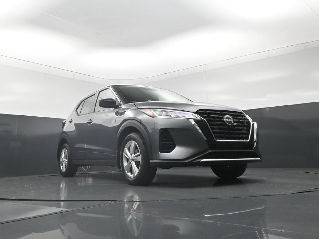 Certified 2025 Nissan Kicks Play S FWD image 33