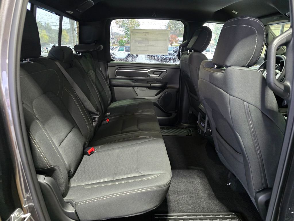 New 2026 RAM 1500 4x4 Crew Cab image 23