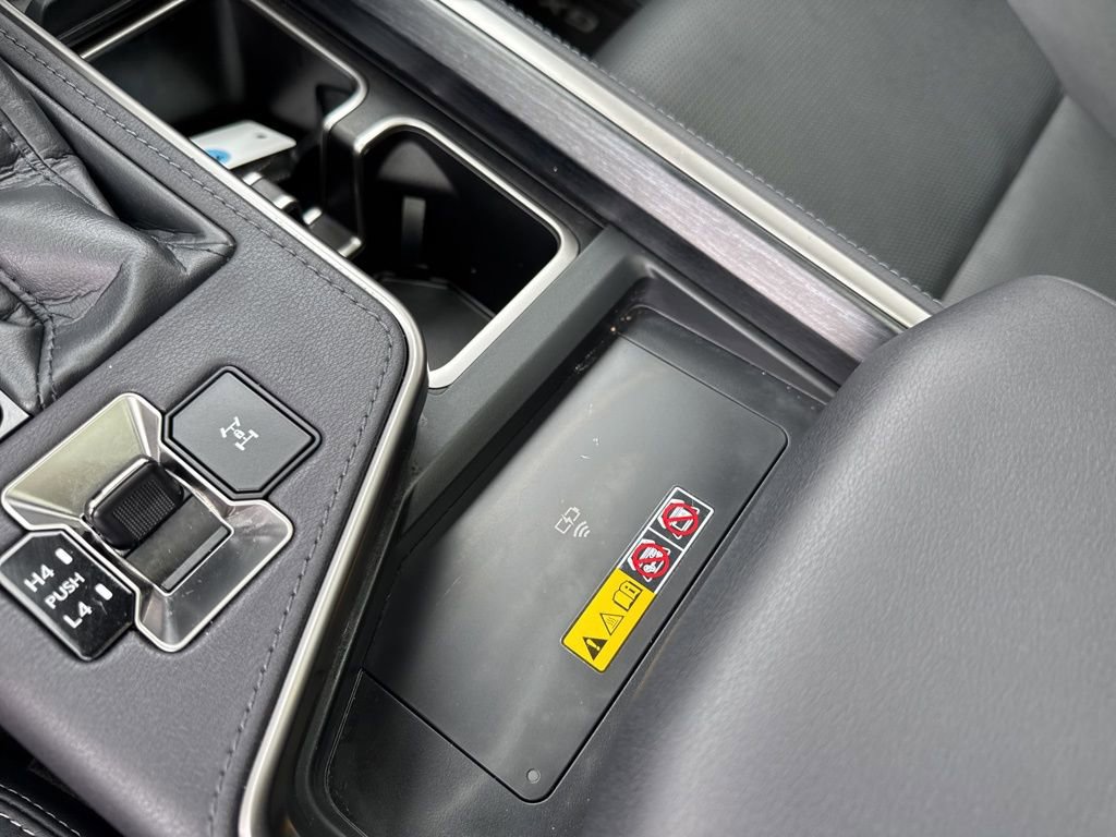 Used 2025 Lexus GX 550 w/ Cold Area Package AWD/4WD image 40