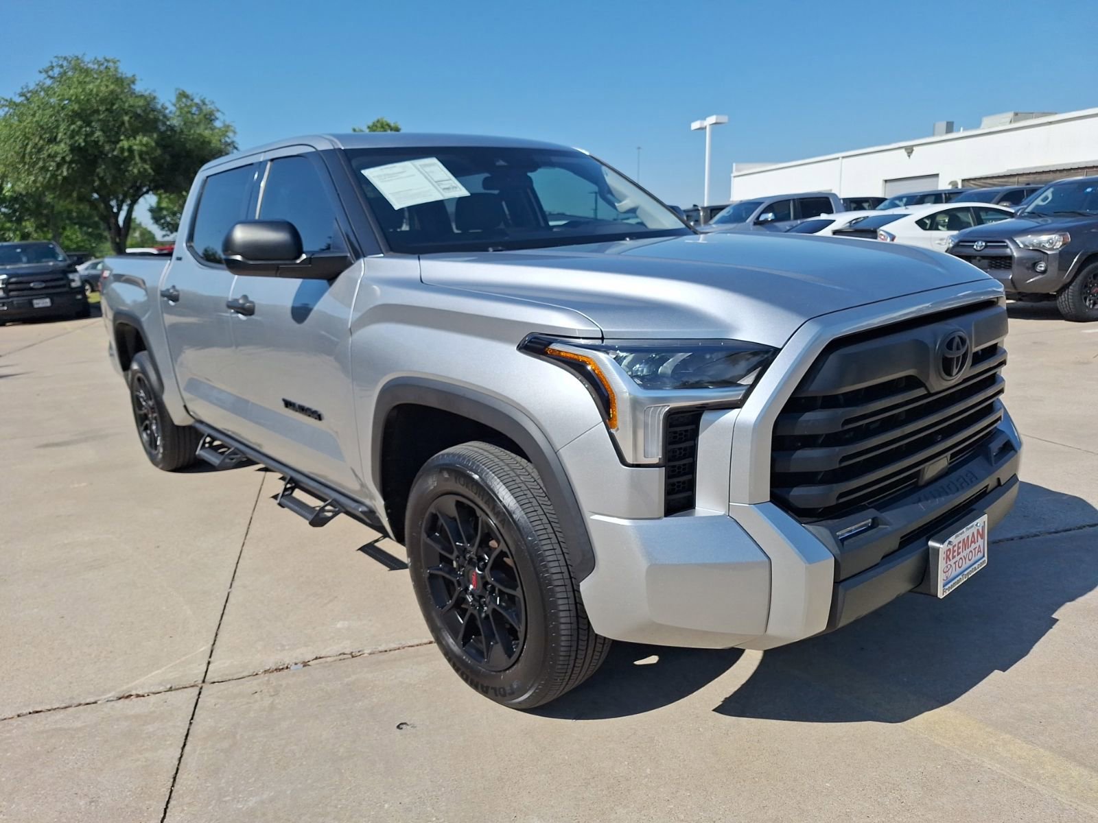 Used 2023 Toyota Tundra SR5 AWD/4WD image 8