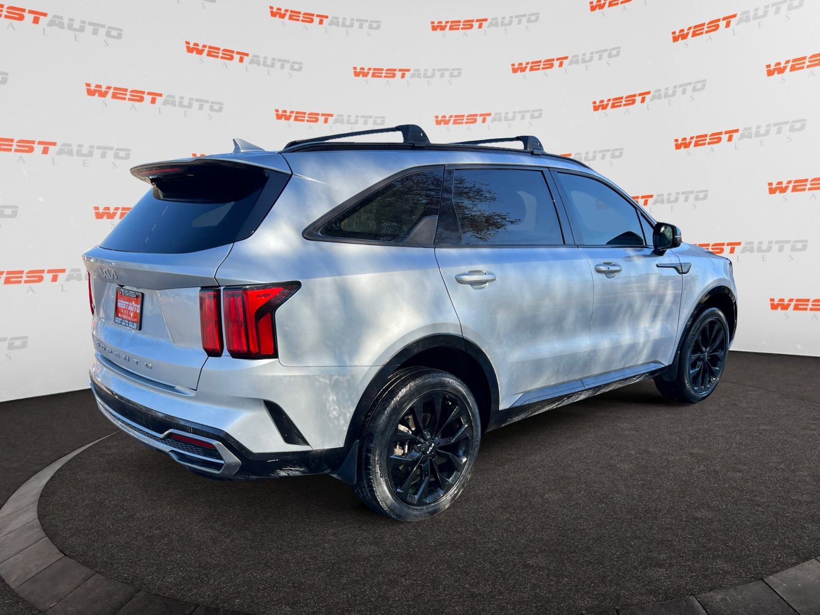 Used 2022 Kia Sorento SX image 5