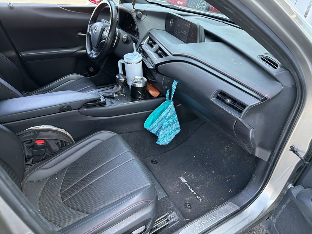 Used 2022 Lexus UX 250h F Sport w/ F Sport Premium Package image 10