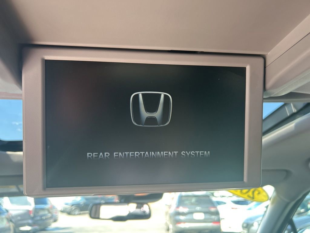 Used 2017 Honda Pilot Touring image 27