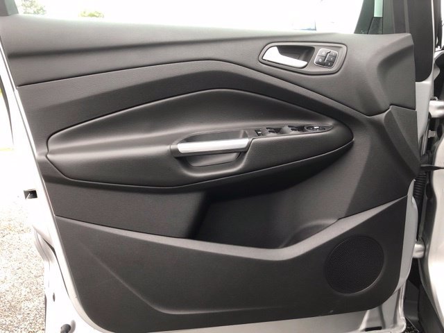 Used 2014 Ford Escape Titanium w/ Equipment Group 401A AWD/4WD image 12