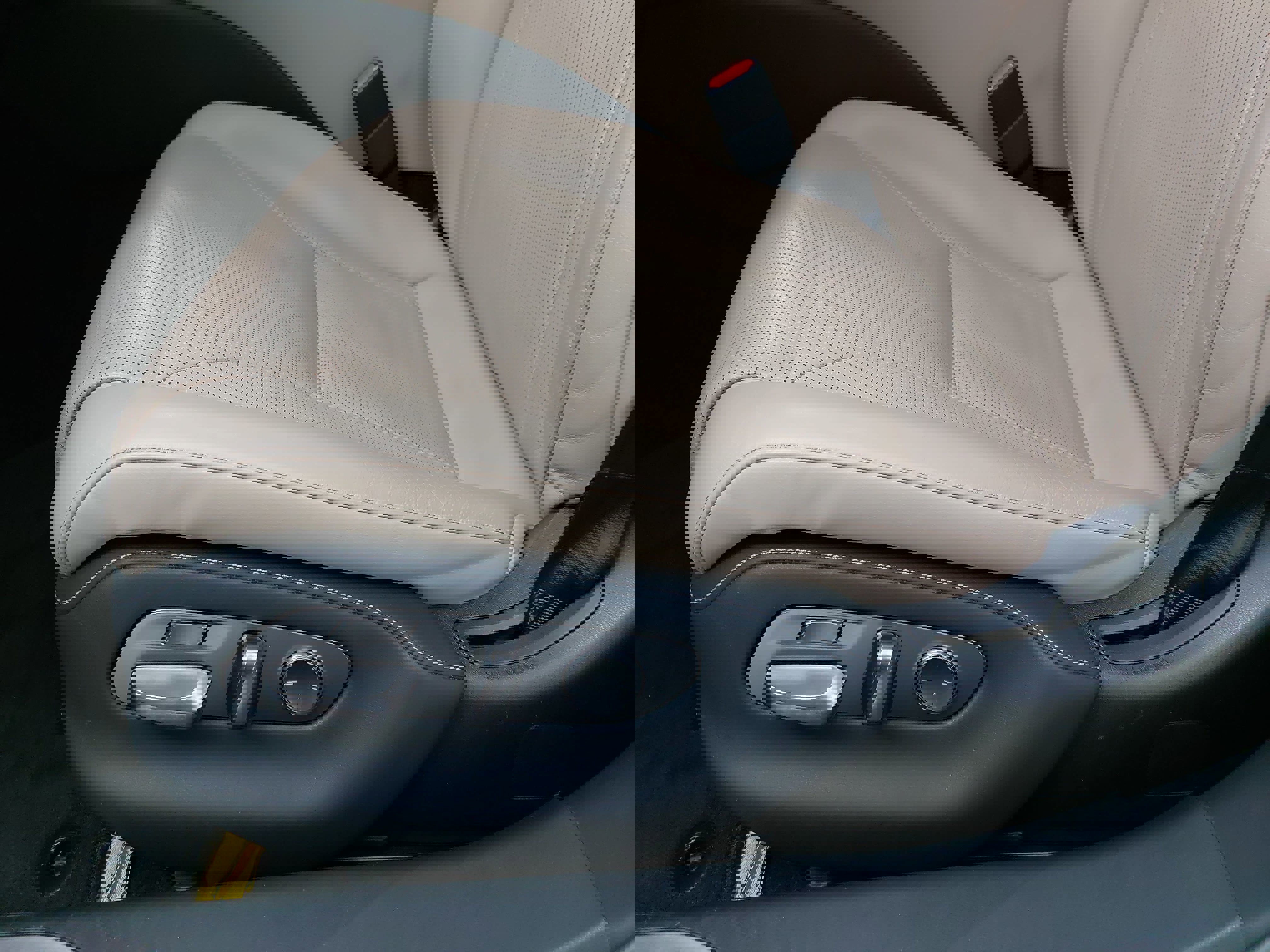 Used 2021 Lexus LS 500 w/ Accessory Package (Z2) image 30