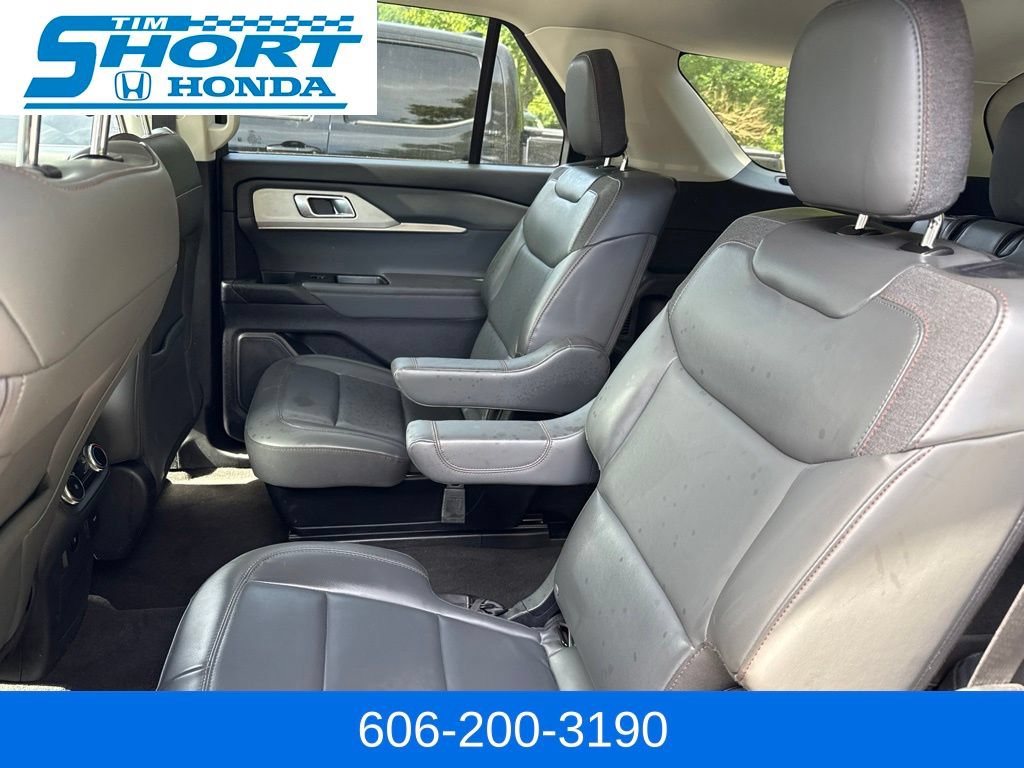 Used 2025 Ford Explorer Active w/ Active Comfort Package AWD/4WD image 11