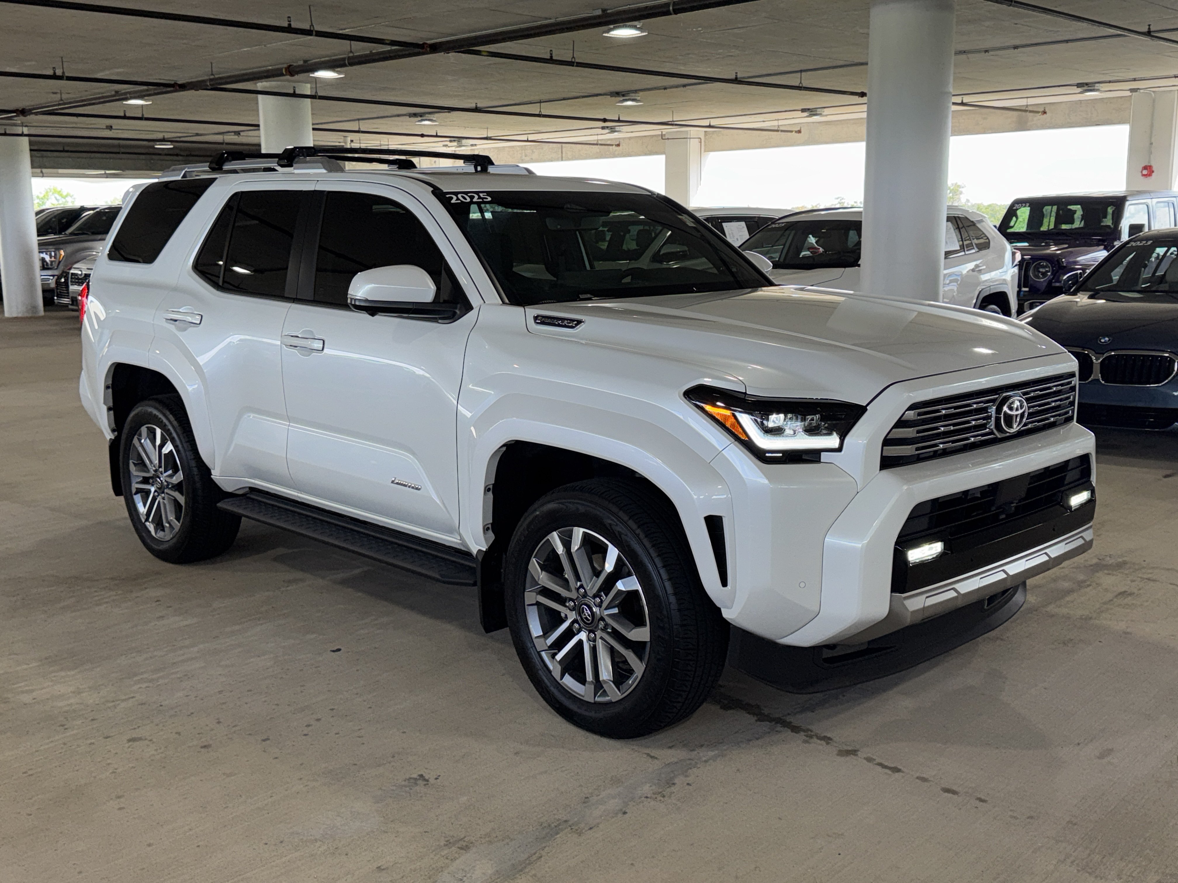 Used 2025 Toyota 4Runner Limited AWD/4WD image 2