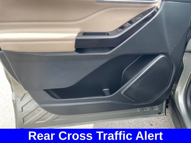 Used 2020 Ford Explorer XLT w/ Equipment Group 202A image 10