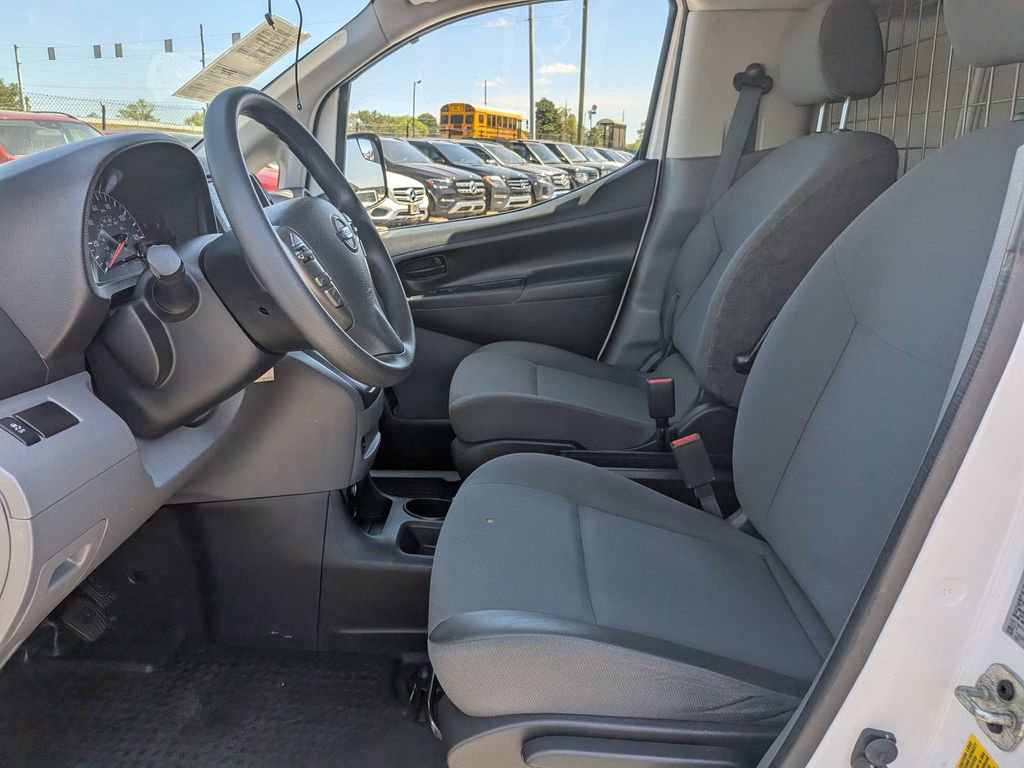 Used 2020 Nissan NV200 S image 14