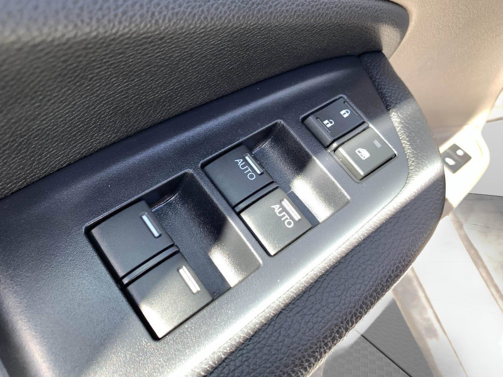 Used 2019 Honda Pilot EX-L image 12