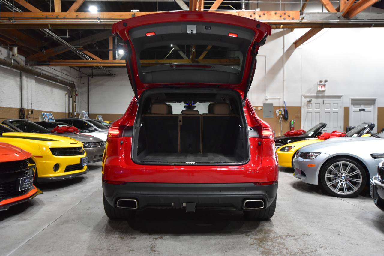 Used 2021 Porsche Cayenne AWD/4WD image 51