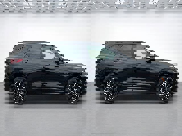 Used 2023 Chevrolet Blazer RS w/ Driver Confidence II Package image 3