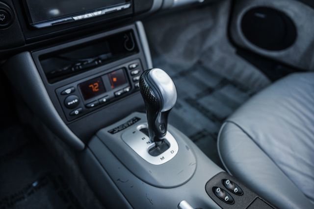 Used 2003 Porsche 911 Carrera image 14