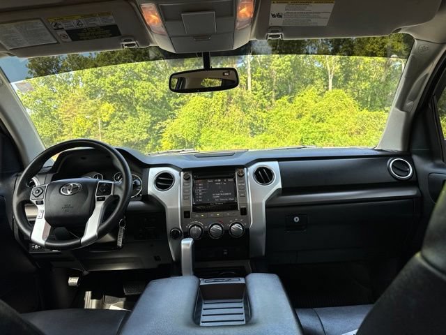 Used 2017 Toyota Tundra SR5 AWD/4WD image 12