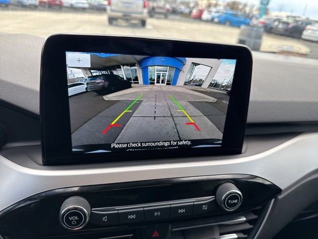 Used 2022 Ford Escape SE image 30