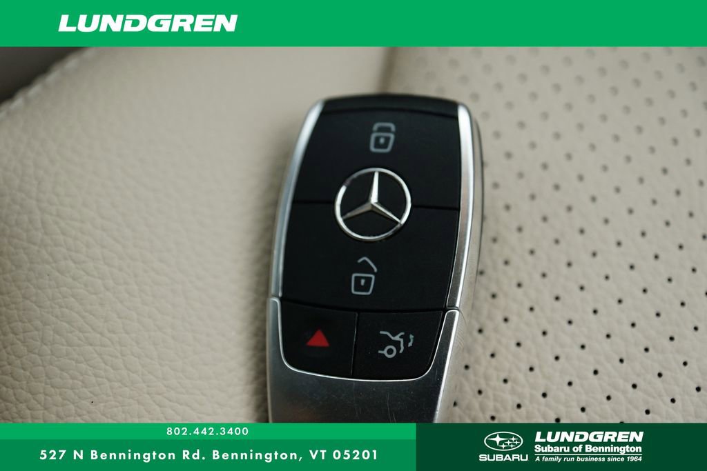 Used 2022 Mercedes-Benz GLC 300 4MATIC image 25