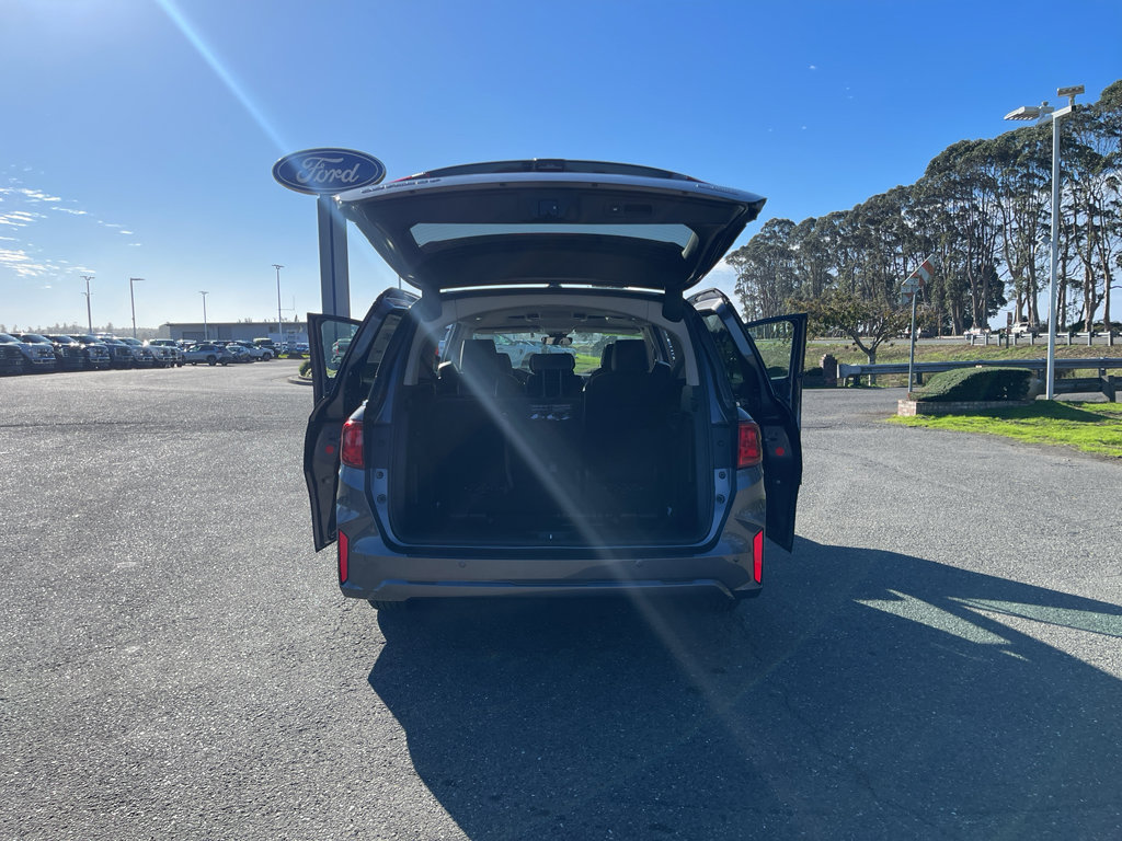 New 2026 Honda Odyssey Touring image 16