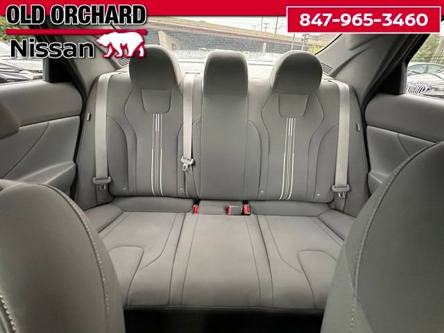 Used 2024 Hyundai Elantra SEL FWD image 11