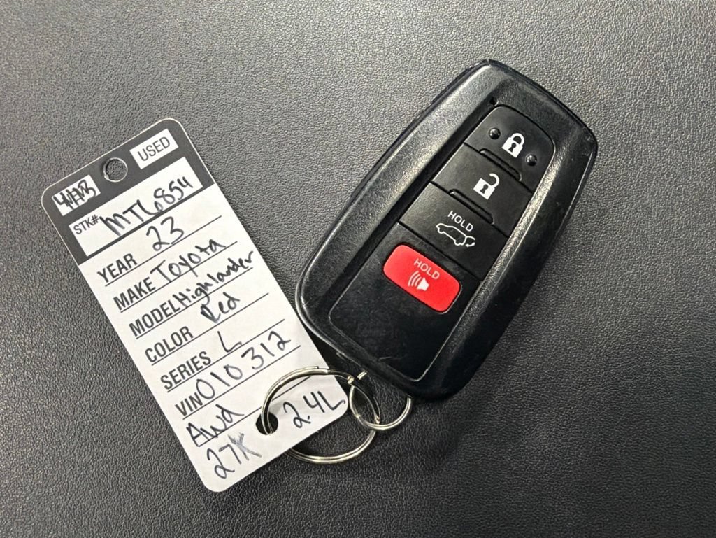 Used 2023 Toyota Highlander XSE AWD/4WD image 43