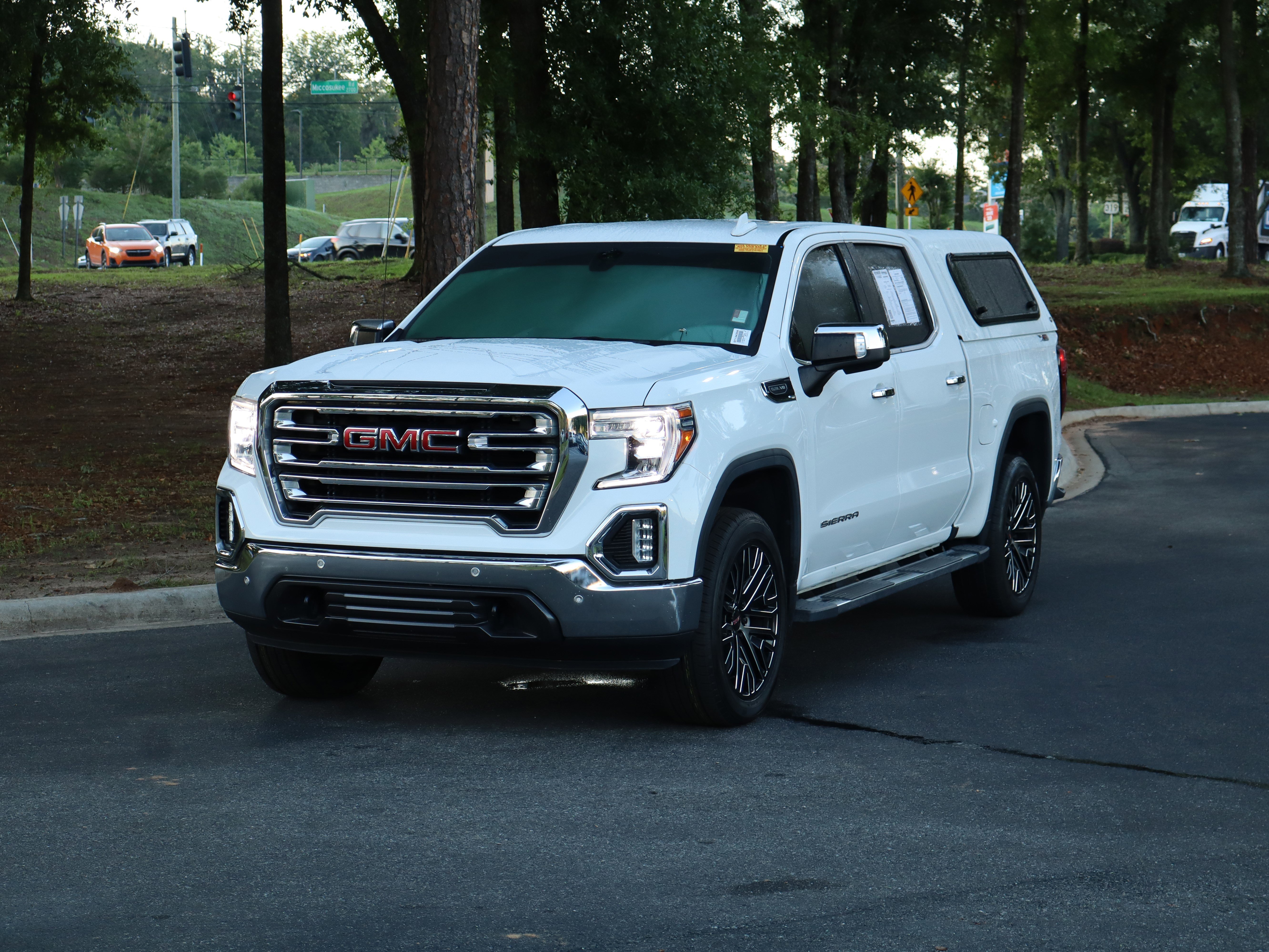 Used 2019 GMC Sierra 1500 SLT w/ SLT Premium Plus Package AWD/4WD image 5