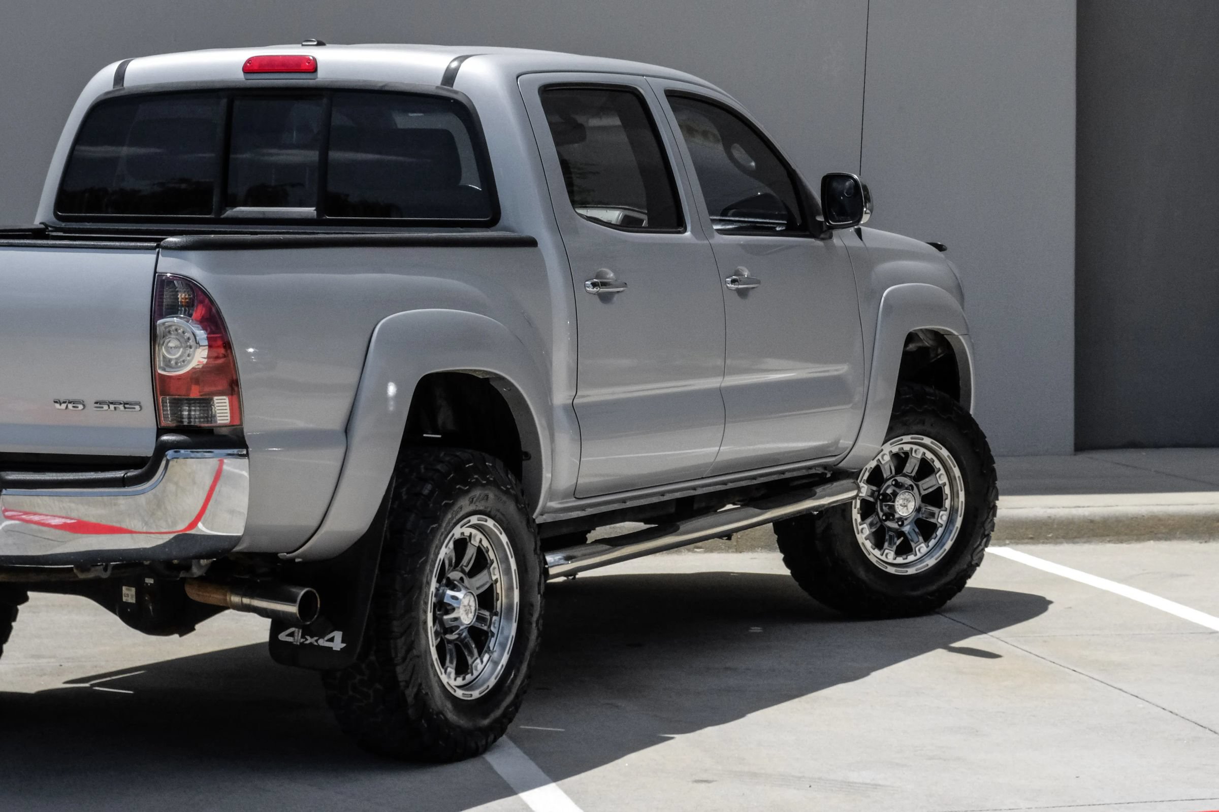 Used 2011 Toyota Tacoma 4x4 Double Cab w/ SR5 Pkg #2 image 13