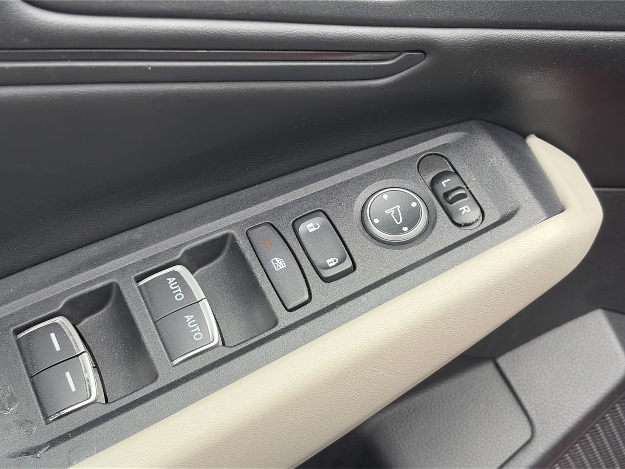 Used 2024 Honda Accord EX image 16