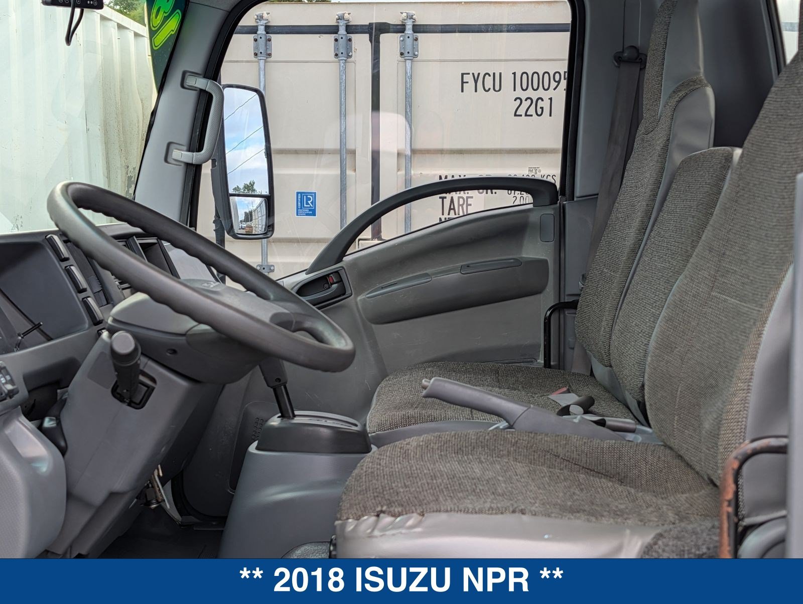 Used 2018 Isuzu NPR RWD image 18