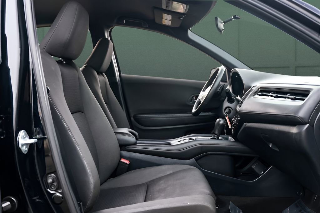 Used 2021 Honda HR-V Sport image 20