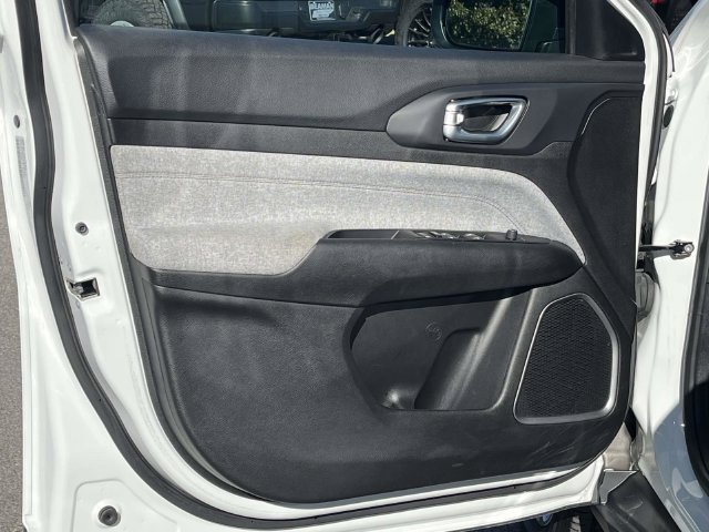 Used 2023 Jeep Compass Latitude AWD/4WD image 14