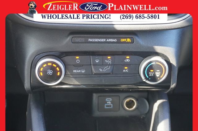 Used 2021 Ford Escape SE image 19