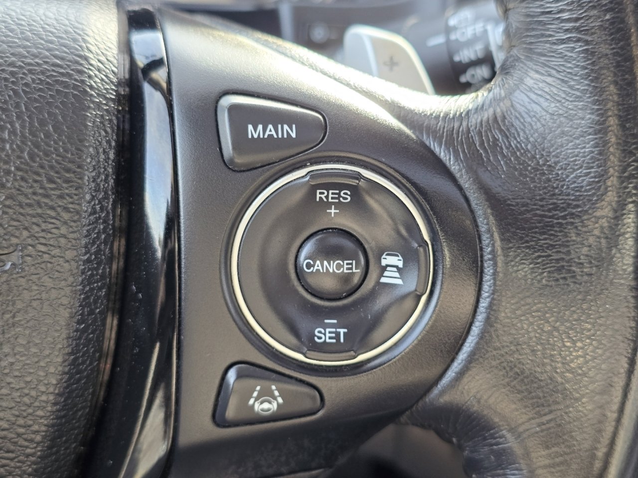 Used 2018 Honda Pilot Touring image 37