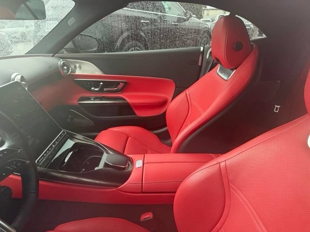 Used 2024 Mercedes-Benz SL 63 AMG 4MATIC image 11