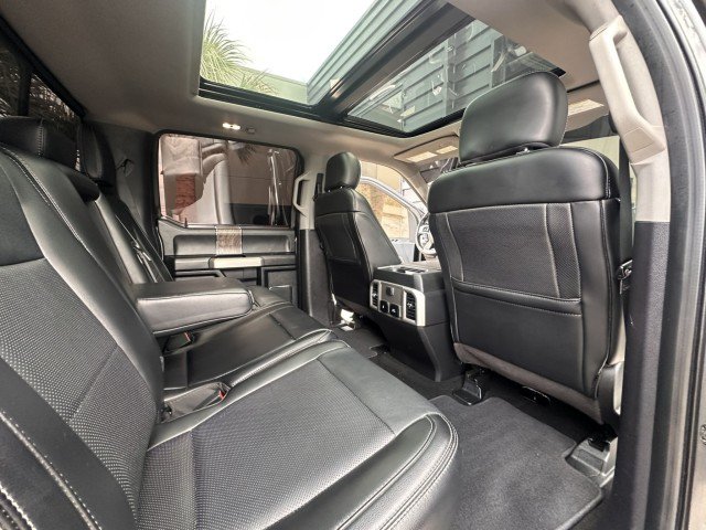 Used 2019 Ford F250 Lariat w/ Lariat Ultimate Package AWD/4WD image 15