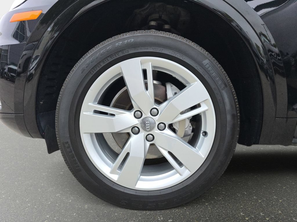 Used 2019 Audi Q5 Premium w/ Convenience Package AWD/4WD image 36
