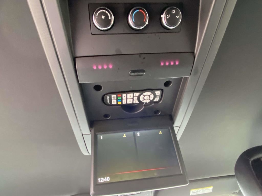 Used 2014 Dodge Grand Caravan SXT image 10