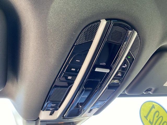 Used 2021 Porsche Cayenne image 32