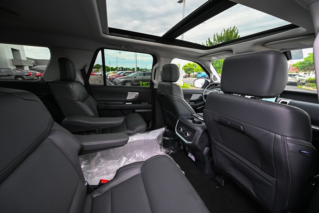 New 2026 Ford Expedition Active AWD/4WD image 25