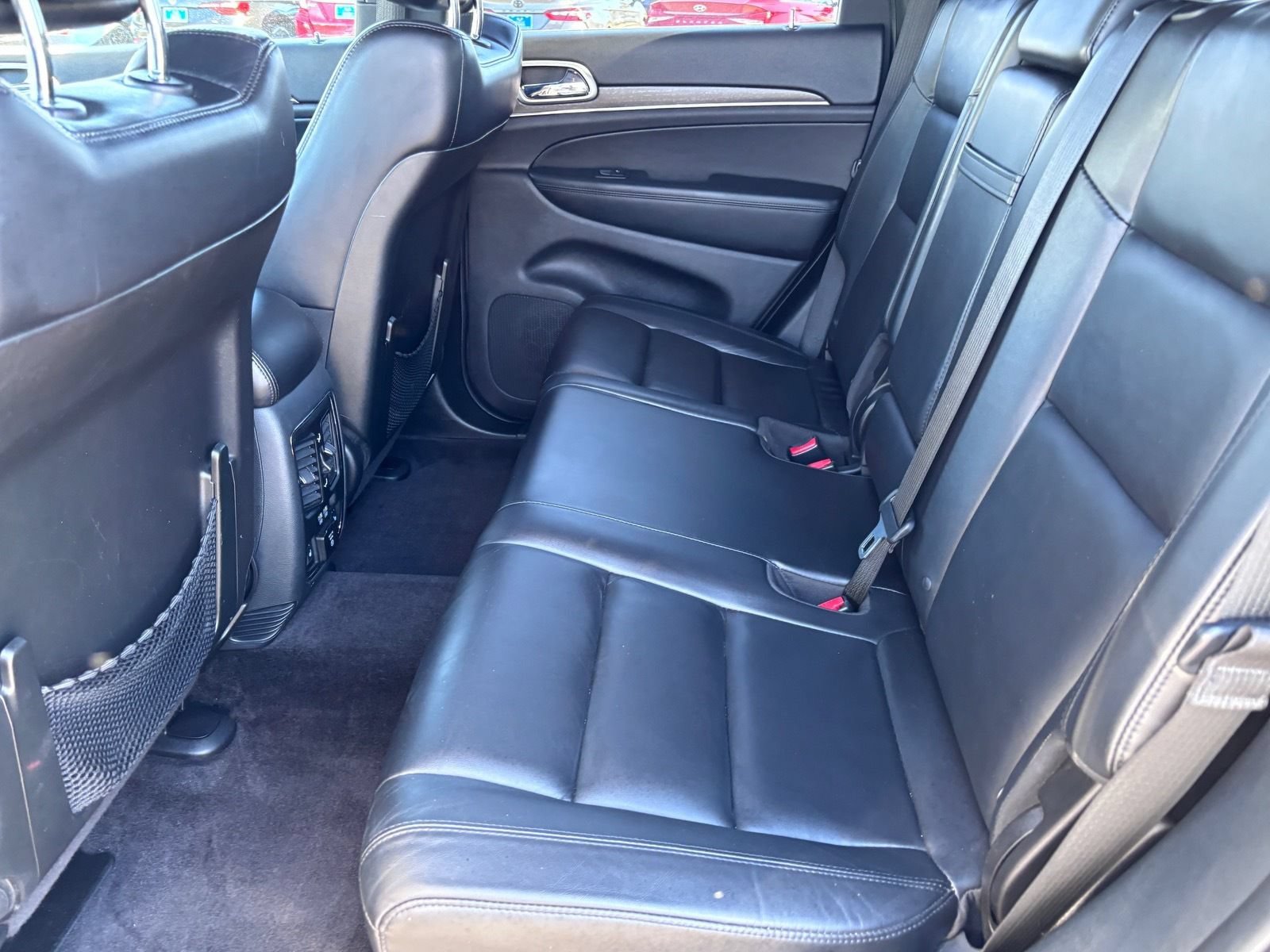 Used 2018 Jeep Grand Cherokee Limited AWD/4WD image 16