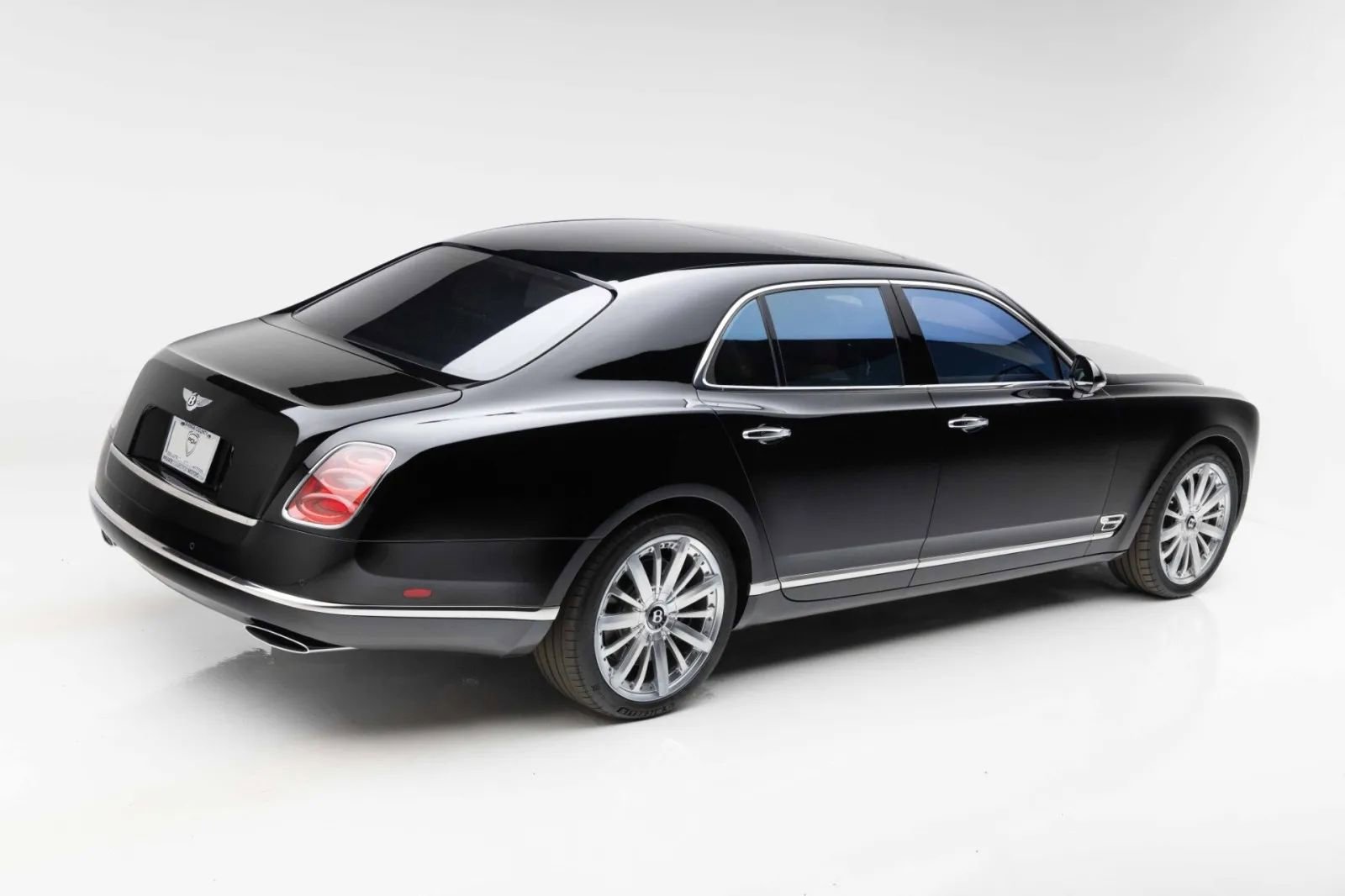 Used 2014 Bentley Mulsanne RWD image 2