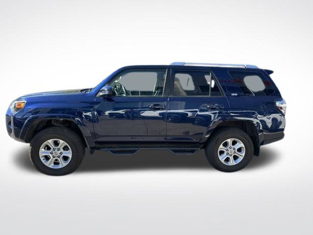 Used 2015 Toyota 4Runner SR5 AWD/4WD image 5