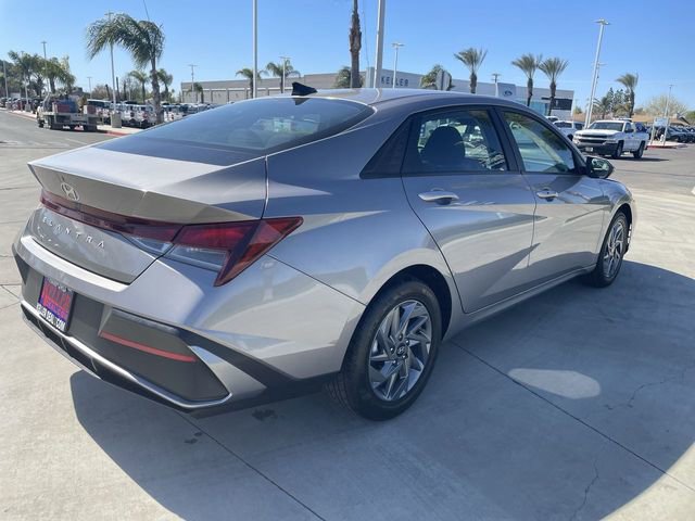 Used 2024 Hyundai Elantra SEL image 8
