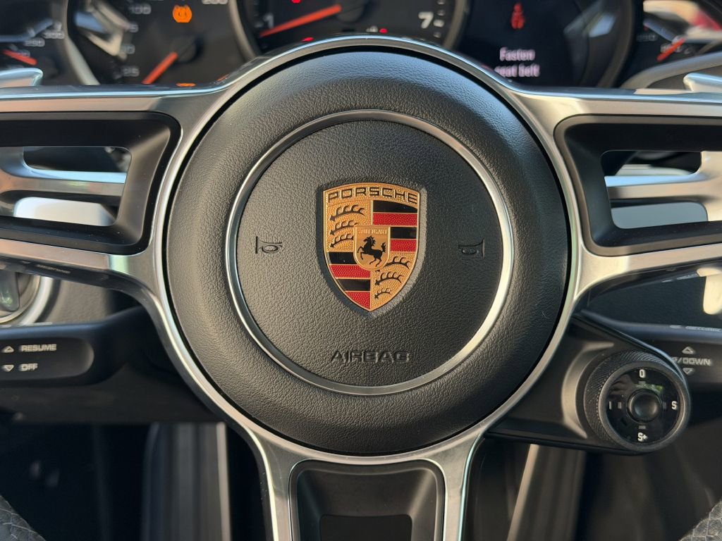 Used 2017 Porsche 911 Carrera RWD image 39