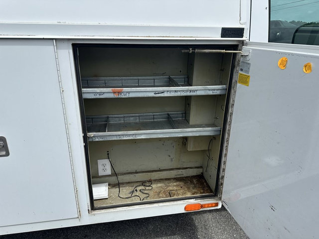 Used 2015 Ford E-350 and Econoline 350 Super Duty RWD image 5