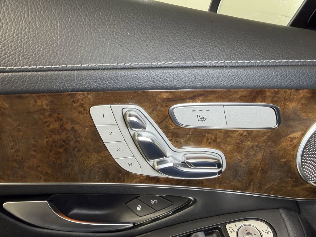 Used 2017 Mercedes-Benz GLC 300 4MATIC image 24