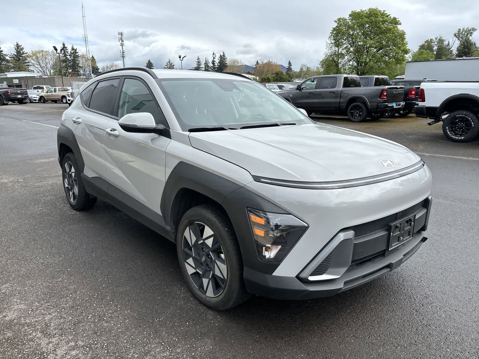Used 2025 Hyundai Kona SEL image 6