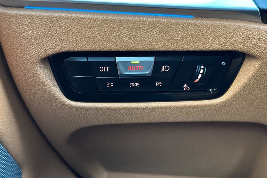 Used 2023 BMW i4 eDrive35 w/ Premium Package image 31