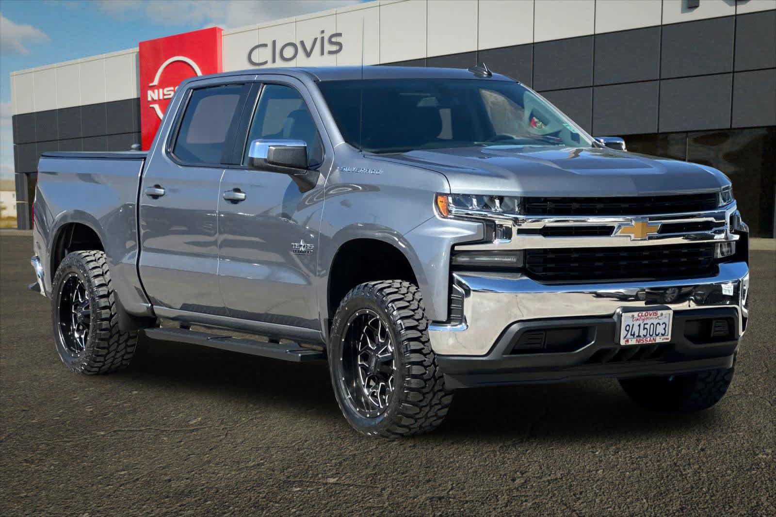 Used 2020 Chevrolet Silverado 1500 LT w/ Texas Edition RWD image 10
