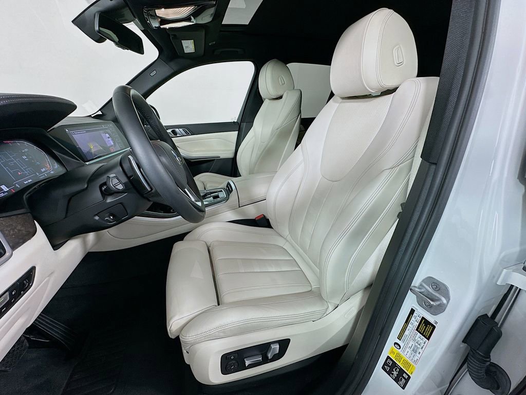Used 2020 BMW X5 xDrive40i w/ Premium Package image 21