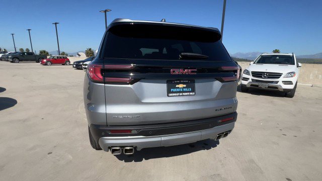 Used 2025 GMC Acadia Elevation image 7